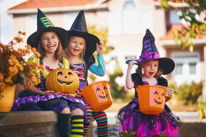 English Heritage Halloween 2025: Best Autumn Days Out for Kids with Savings