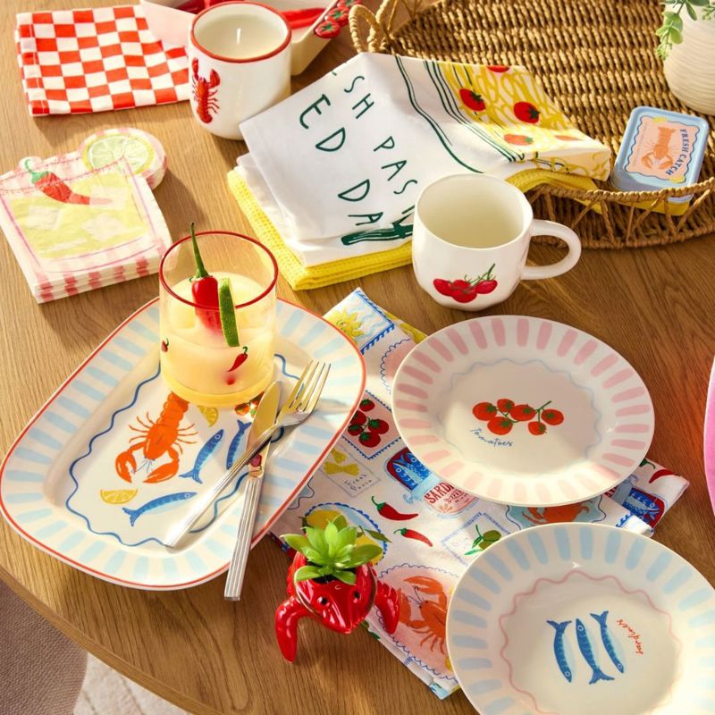 B&M Summer Tableware and Picnic Accessories