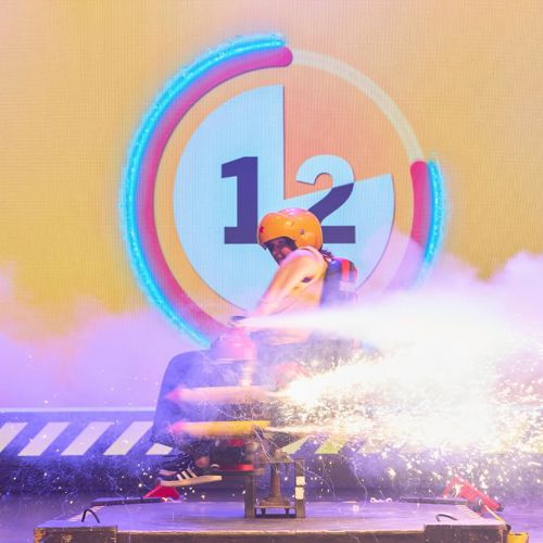 Brainiac Live explosive science experiment