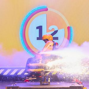 Brainiac Live explosive science experiment