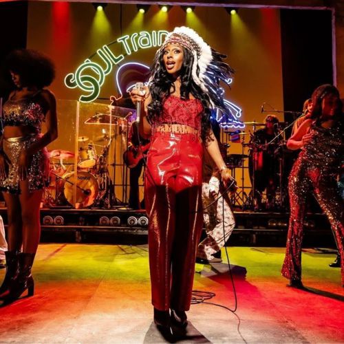 Chaka Khan Musical live performance