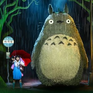 Totoro and Mei in My Neighbour Totoro stage show