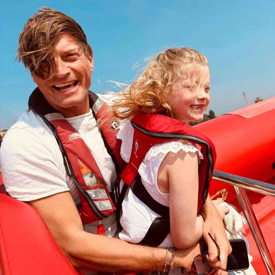 Family speedboat ride with Thames Rockets